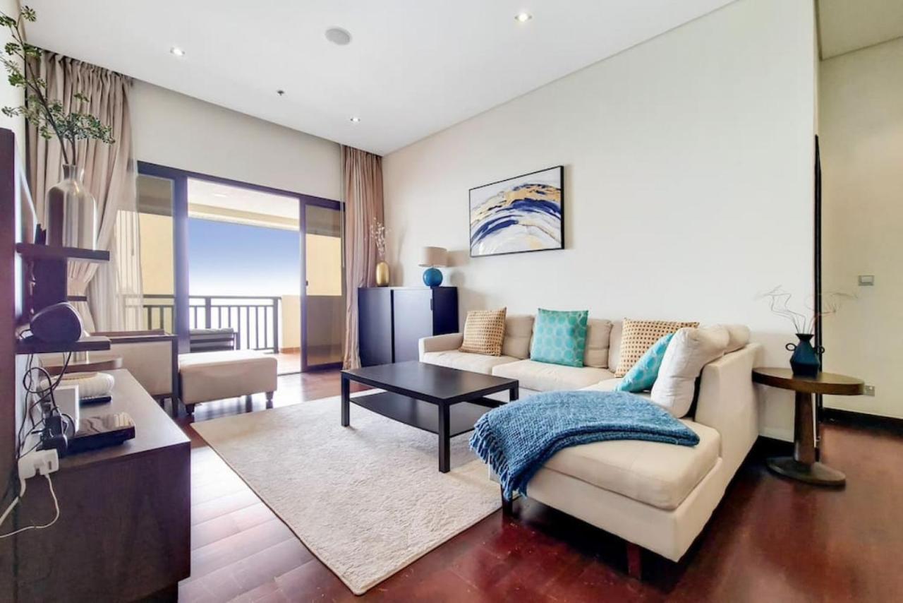 Royal Amwaj Residences North - Vibrant Two Bedroom Дубай Экстерьер фото